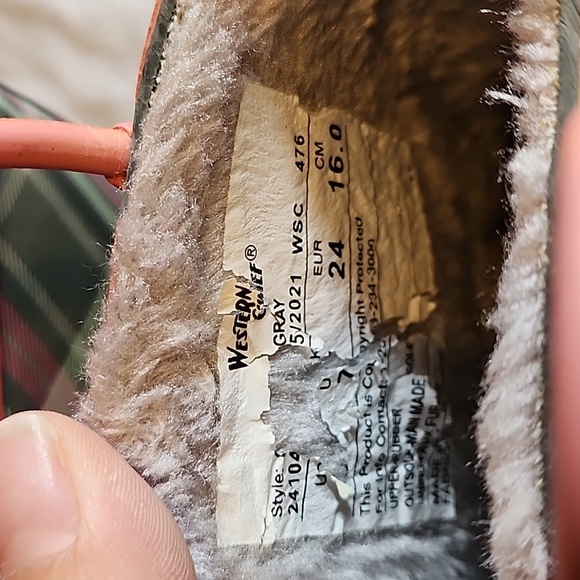 Faux-fur lined Waterproof Rain Boots - Picture 8 of 8